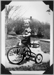 &nbsp;[[ Loren on tricycle ]]&nbsp;